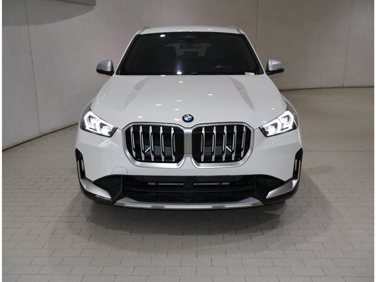 Certified 2024 BMW X1 xDrive28i w/ Convenience Package AWD/4WD image 7