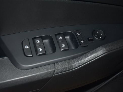 Used 2023 Kia Sportage LX image 22