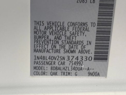 Used 2025 Nissan Altima 2.5 SV FWD image 30