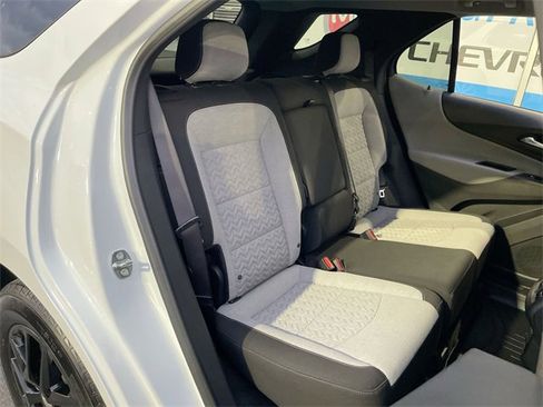 Certified 2022 Chevrolet Equinox LS w/ LS Convenience Package image 25