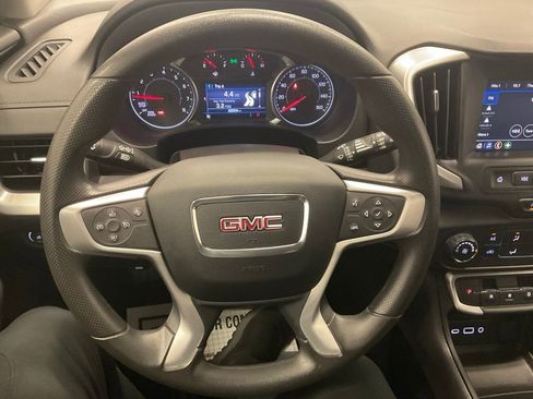 Used 2024 GMC Terrain SLE AWD/4WD image 7