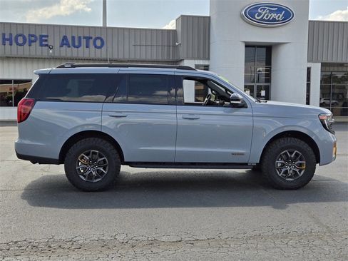 New 2025 Ford Expedition Tremor image 3
