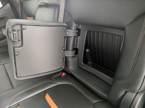 Used 2021 GMC Sierra 1500 AT4 image 36