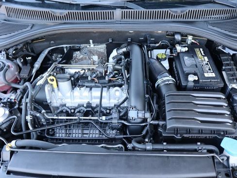 Used 2021 Volkswagen Jetta SE FWD image 39