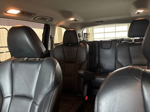 Used 2021 Subaru Ascent Limited image 27