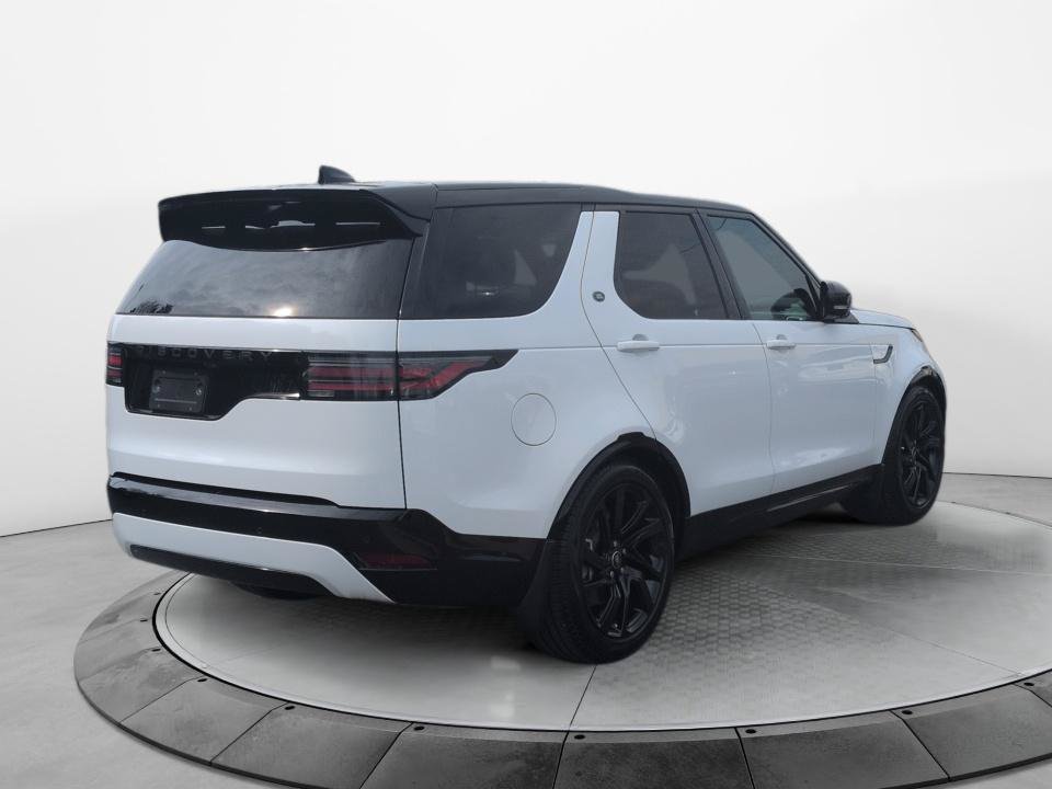 Certified 2025 Land Rover Discovery Dynamic SE AWD/4WD image 7
