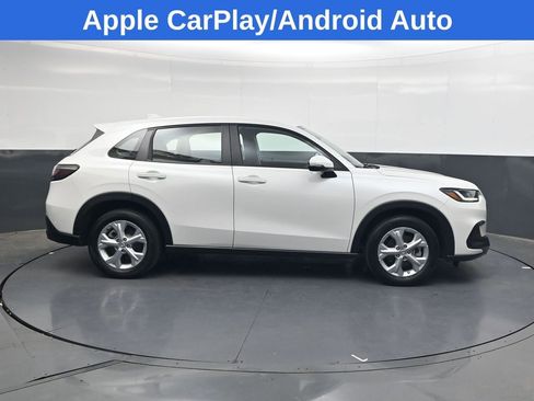 Used 2025 Honda HR-V LX image 3