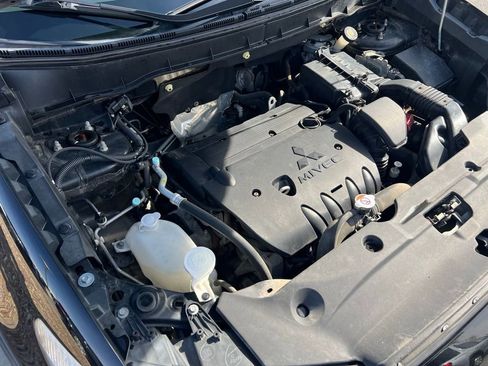 Used 2016 Mitsubishi Outlander Sport ES image 38