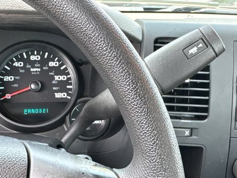 Used 2009 Chevrolet Silverado 1500 W/T RWD image 24