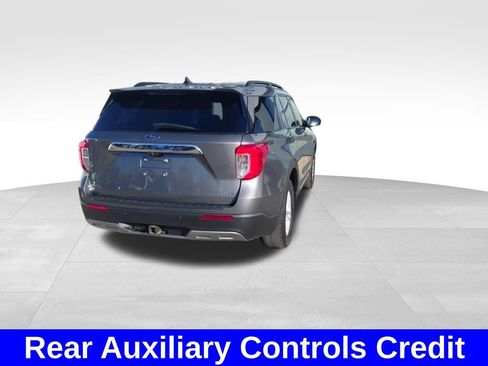 Certified 2022 Ford Explorer XLT w/ Equipment Group 202A image 9