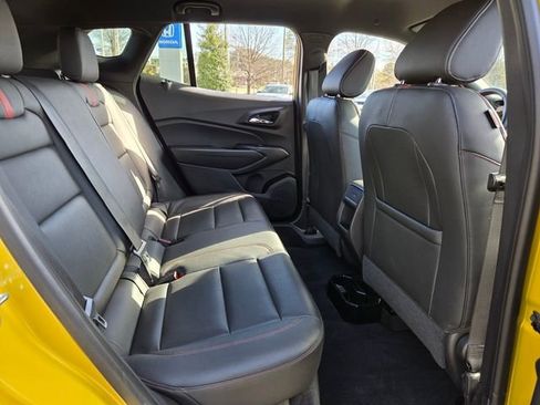 Used 2025 Chevrolet Trax RS w/ Driver Confidence Package image 16