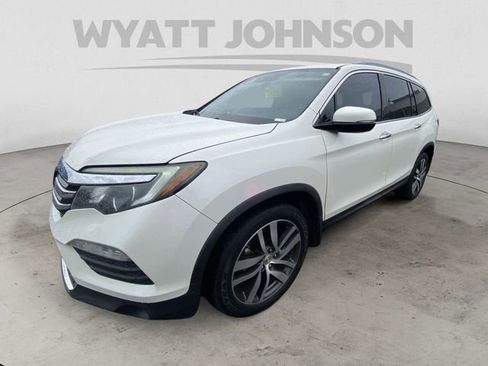 Used 2016 Honda Pilot Elite image 2