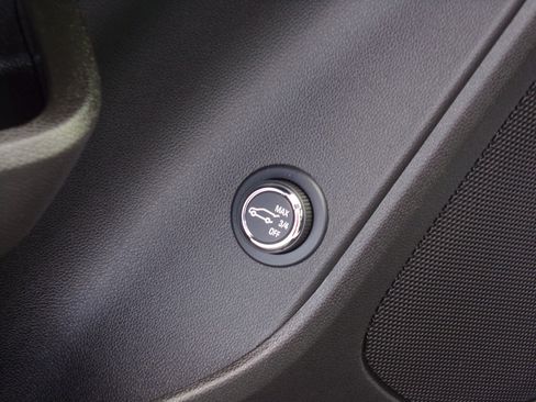 Used 2024 Chevrolet Blazer LT w/ Convenience Package image 12