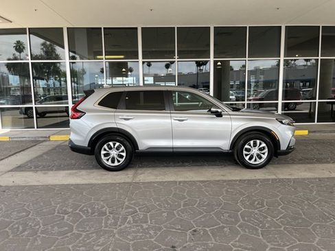 Used 2026 Honda CR-V LX image 4