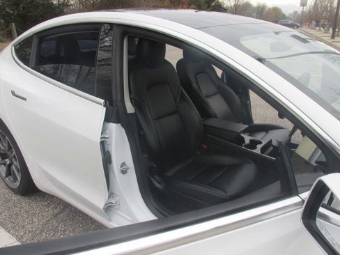 Used 2020 Tesla Model 3 image 56