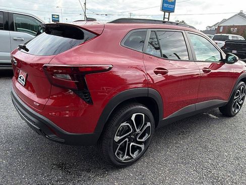 New 2026 Chevrolet Trax RS w/ Driver Confidence Package FWD image 8
