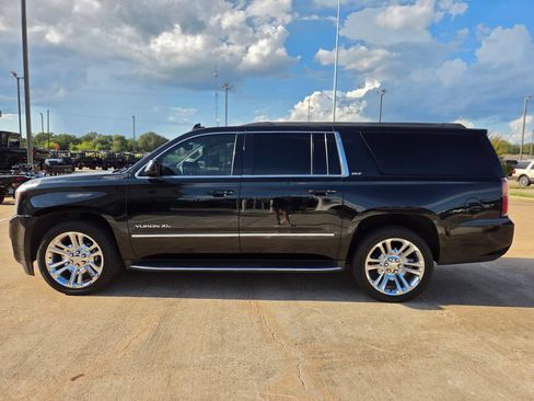 Used 2018 GMC Yukon XL SLT w/ Premium Edition AWD/4WD image 8