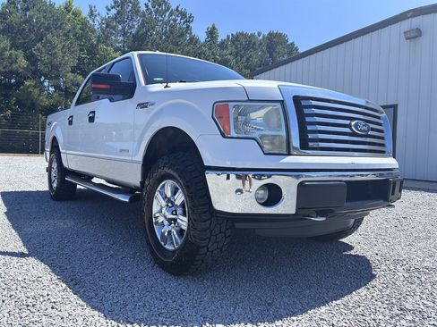 Used 2011 Ford F150 XLT w/ XLT Chrome Pkg AWD/4WD image 3