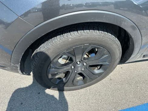 Used 2019 Ford Explorer Sport w/ Equipment Group 401A AWD/4WD image 3
