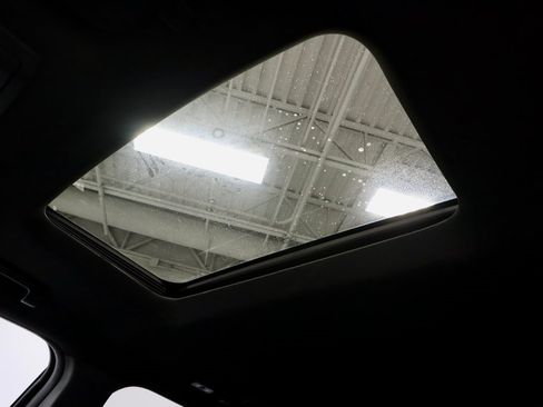 Certified 2019 Ford Explorer Limited w/ Class III Trailer Tow Package image 35