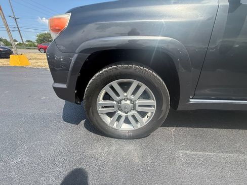 Used 2010 Toyota 4Runner Limited AWD/4WD image 10