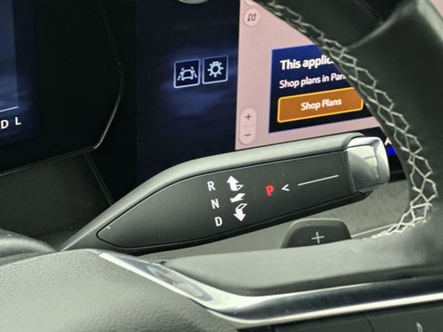 Certified 2024 Chevrolet Traverse LT w/ Enhanced Driving Package image 30