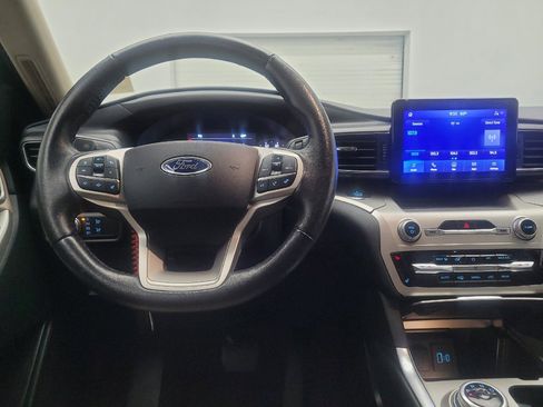 Used 2021 Ford Explorer XLT w/ Equipment Group 202A RWD image 22