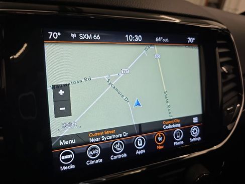 Used 2022 Jeep Grand Cherokee Limited AWD/4WD image 18
