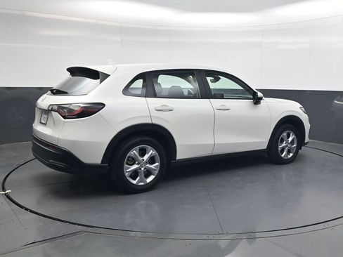 Used 2023 Honda HR-V LX image 4