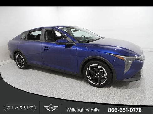Used 2025 Kia K4 EX FWD image 1
