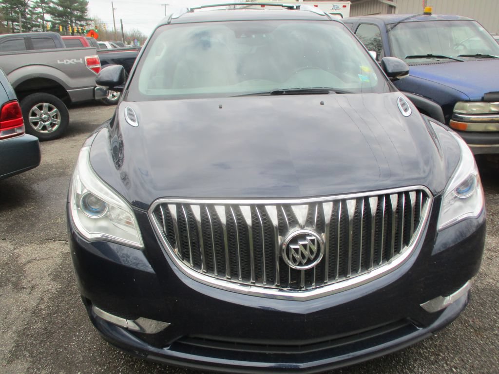 Used 2017 Buick Enclave Leather FWD image 2
