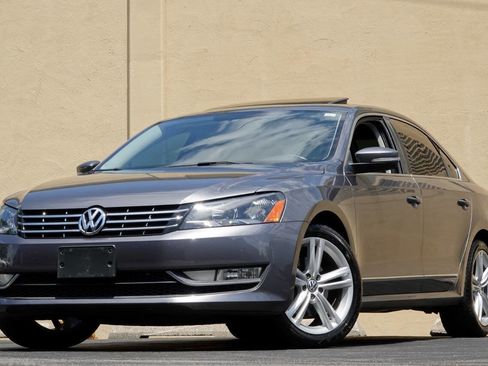 Used 2013 Volkswagen Passat TDI SEL Premium image 27