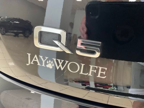 Used 2023 Audi Q5 2.0T Premium Plus w/ Premium Plus Package AWD/4WD image 23