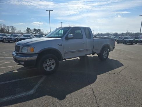 Used 2003 Ford F150 XLT image 11