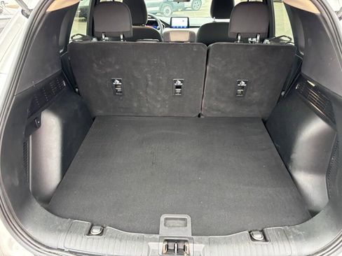 Used 2020 Ford Escape SE Sport image 20