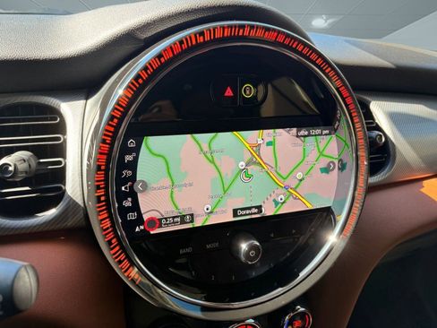 Used 2023 MINI Cooper S w/ Signature Upholstery Package image 28