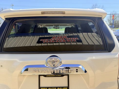 Used 2012 Toyota 4Runner Limited image 12