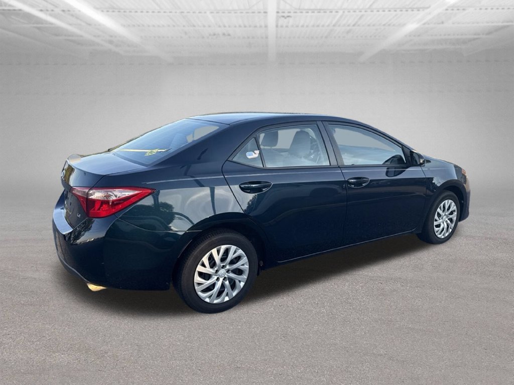 Used 2019 Toyota Corolla LE FWD image 2