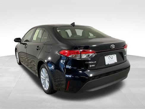 Used 2023 Toyota Corolla LE w/ LE Convenience Package image 7
