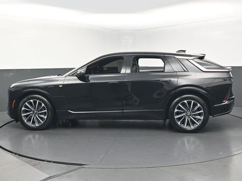 Used 2024 Cadillac Lyriq Sport RWD image 8