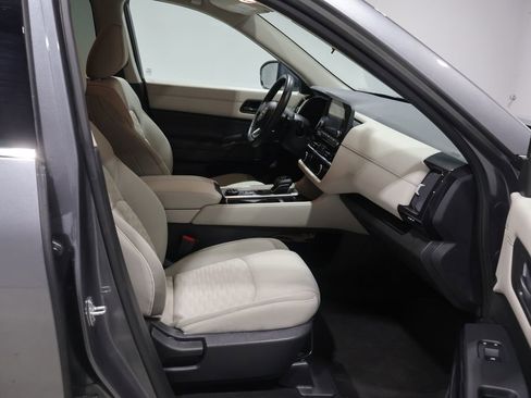 Used 2023 Nissan Pathfinder SV w/ Cargo Package image 22