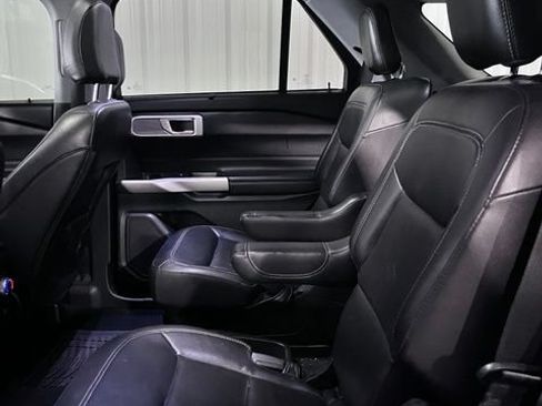 Used 2021 Ford Explorer Limited w/ Equipment Group 301A RWD image 11