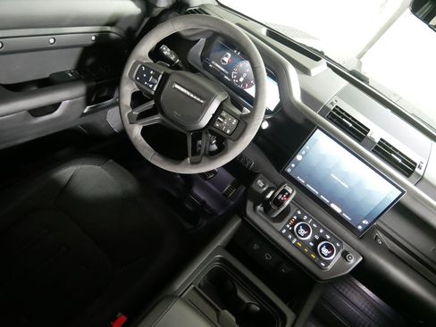 Used 2023 Land Rover Defender 110 Carpathian Edition AWD/4WD image 9