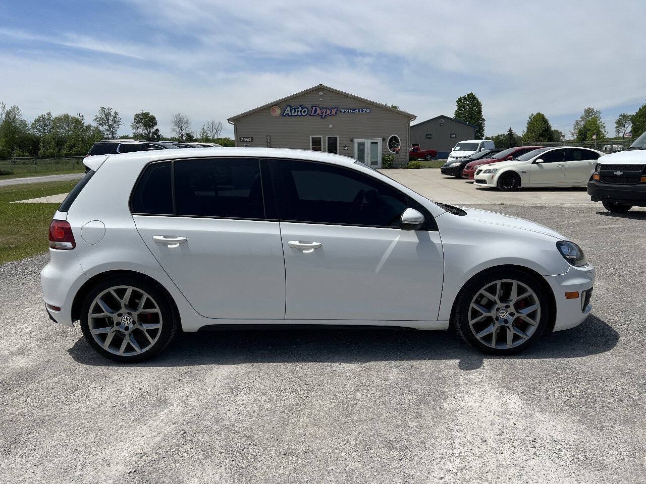 Used 2014 Volkswagen GTI Wolfsburg Edition FWD image 2