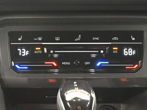 Used 2024 Volkswagen Tiguan SE R-Line FWD image 19