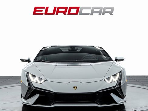 Used 2023 Lamborghini Huracan Tecnica image 8