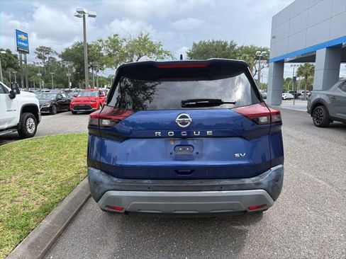 Used 2021 Nissan Rogue SV FWD image 4