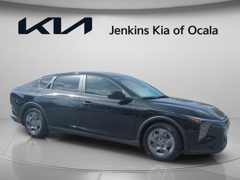 New 2026 Kia K4 FWD image 2