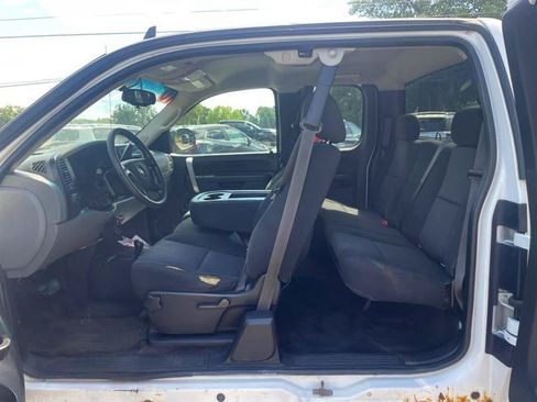 Used 2010 Chevrolet Silverado 1500 LS AWD/4WD image 9