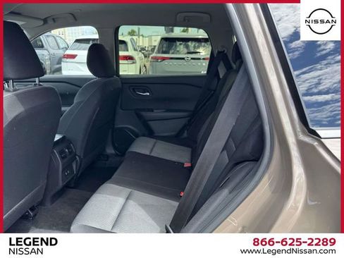 Certified 2024 Nissan Rogue SV AWD/4WD image 12